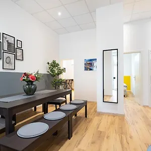 Big Central Near Rotkreuzplatz With 3 Bedroom For 12 Pax , München Deutschland